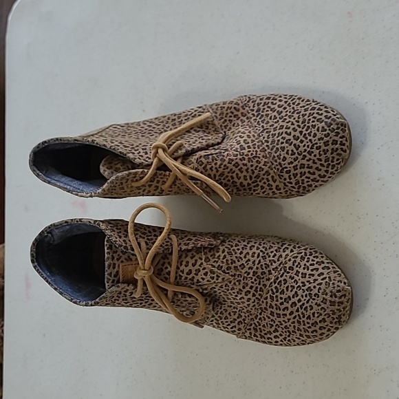 Toms Leopard Print Women's Ankle Boots size 8 - Picture 2 of 9